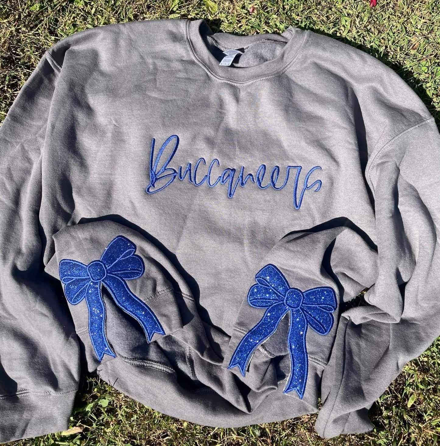 Mascot Bow Embroidered Crewneck